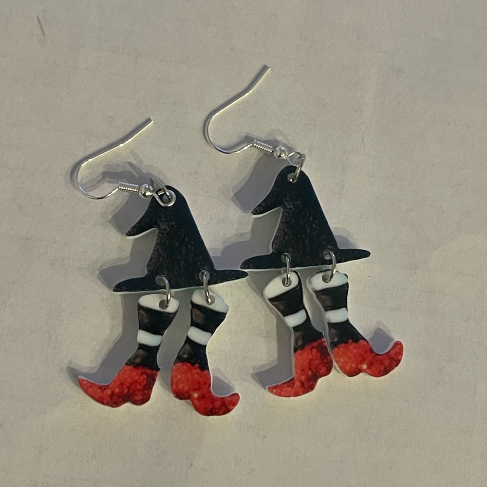 Halloween/Wicked style earrings